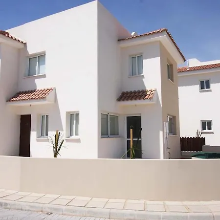 Chara Cynthiana 4 Villa Paralimni